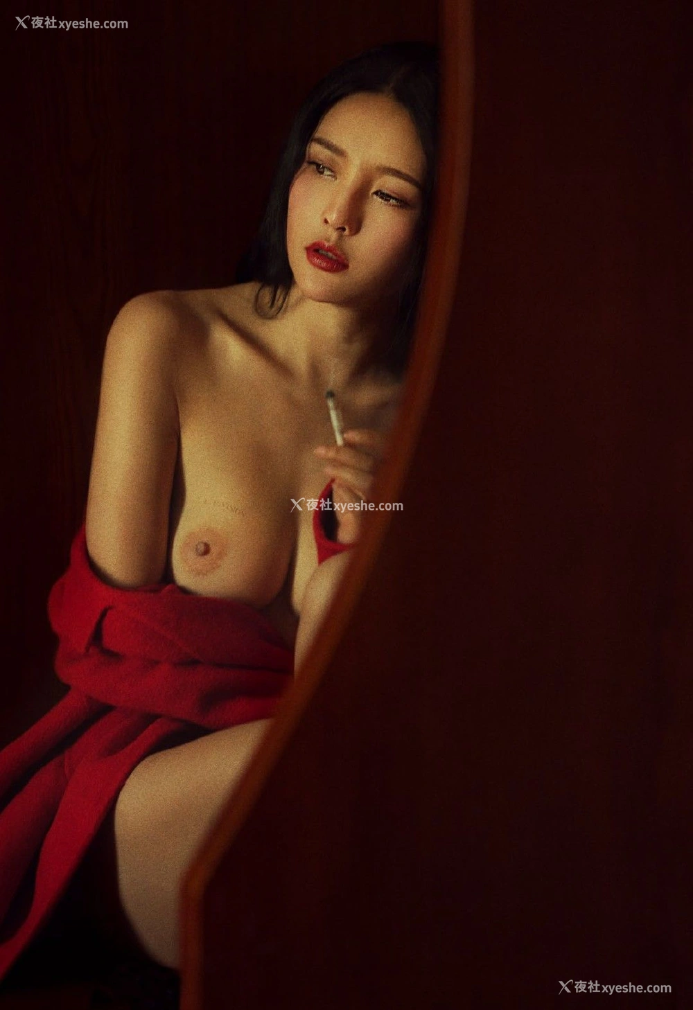 1P - 脱之女神凸凹有致的身体