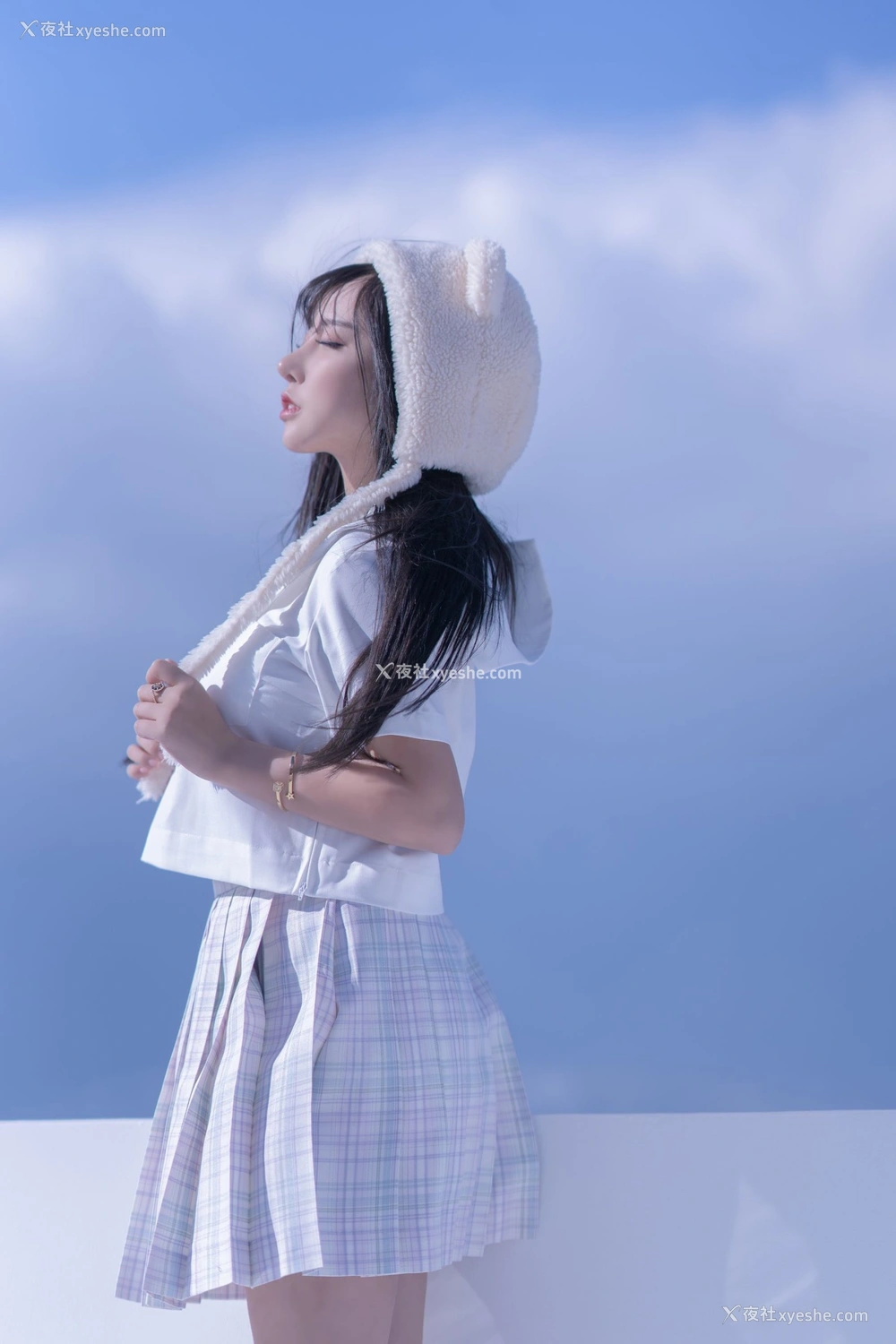 1P - 过期米线线喵《JK萌妹》