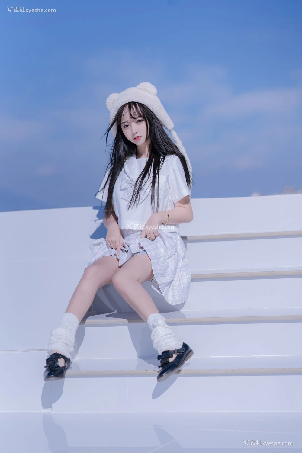 1P - 过期米线线喵《JK萌妹》