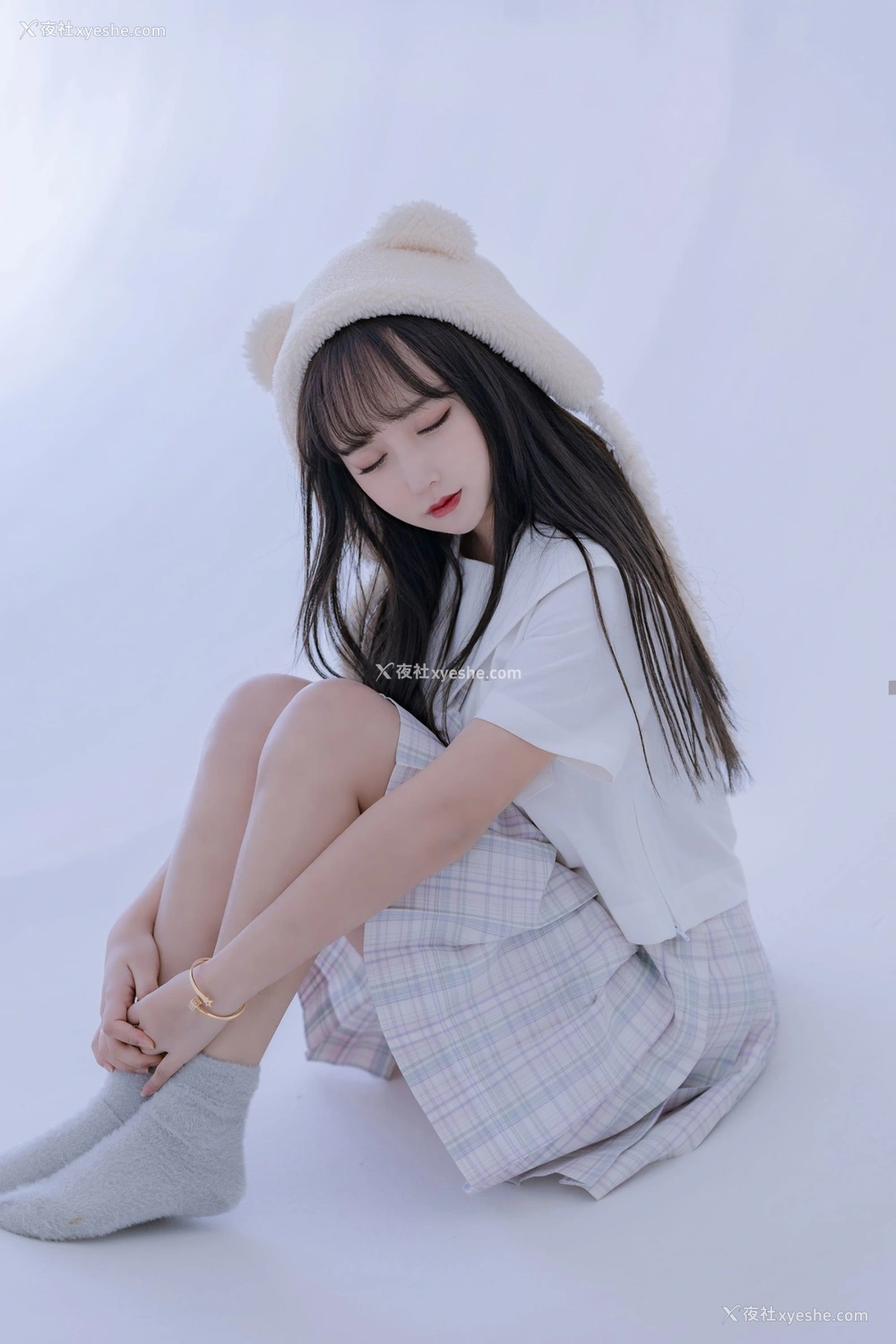 1P - 过期米线线喵《JK萌妹》