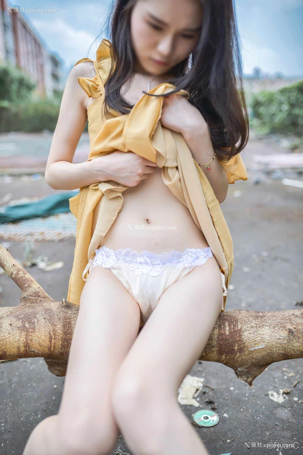 1P - 萌兰酱《户外露出合集》