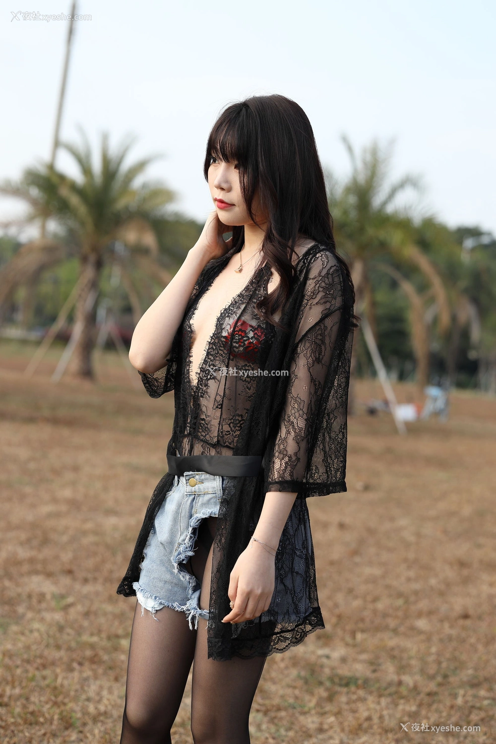 1P - 芝芝booty《黑色蕾丝》