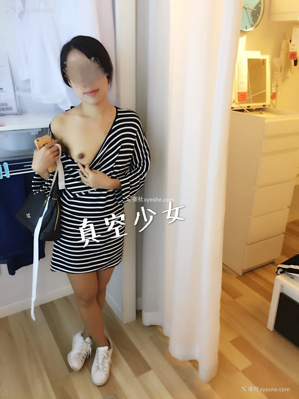 1P - 摄影师 WUWU《真空少女》