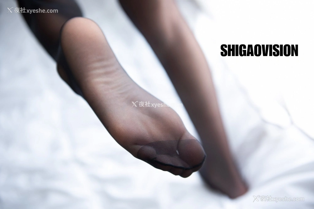 1P - 【网络收集】摄影师石膏人体摄影作品