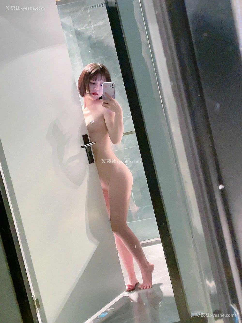 1P - 晕崽Zz《皇帝的新衣》