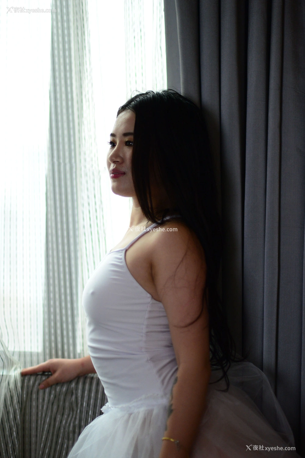 1P - 国模舞蹈美少女大尺度人体私拍套图