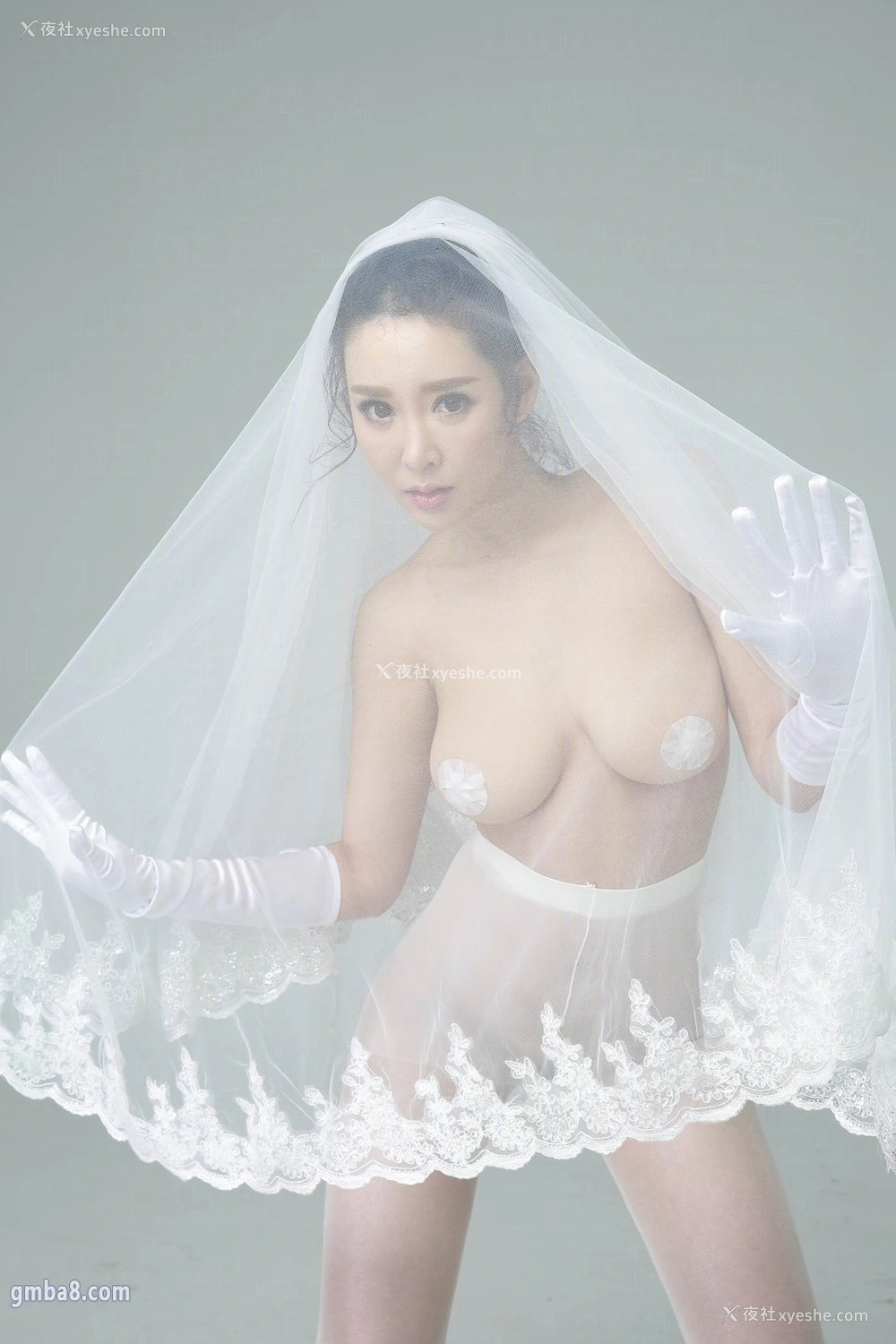 1P - 爱丝一姐索菲婚纱屋内白丝乳贴诱惑写真套图