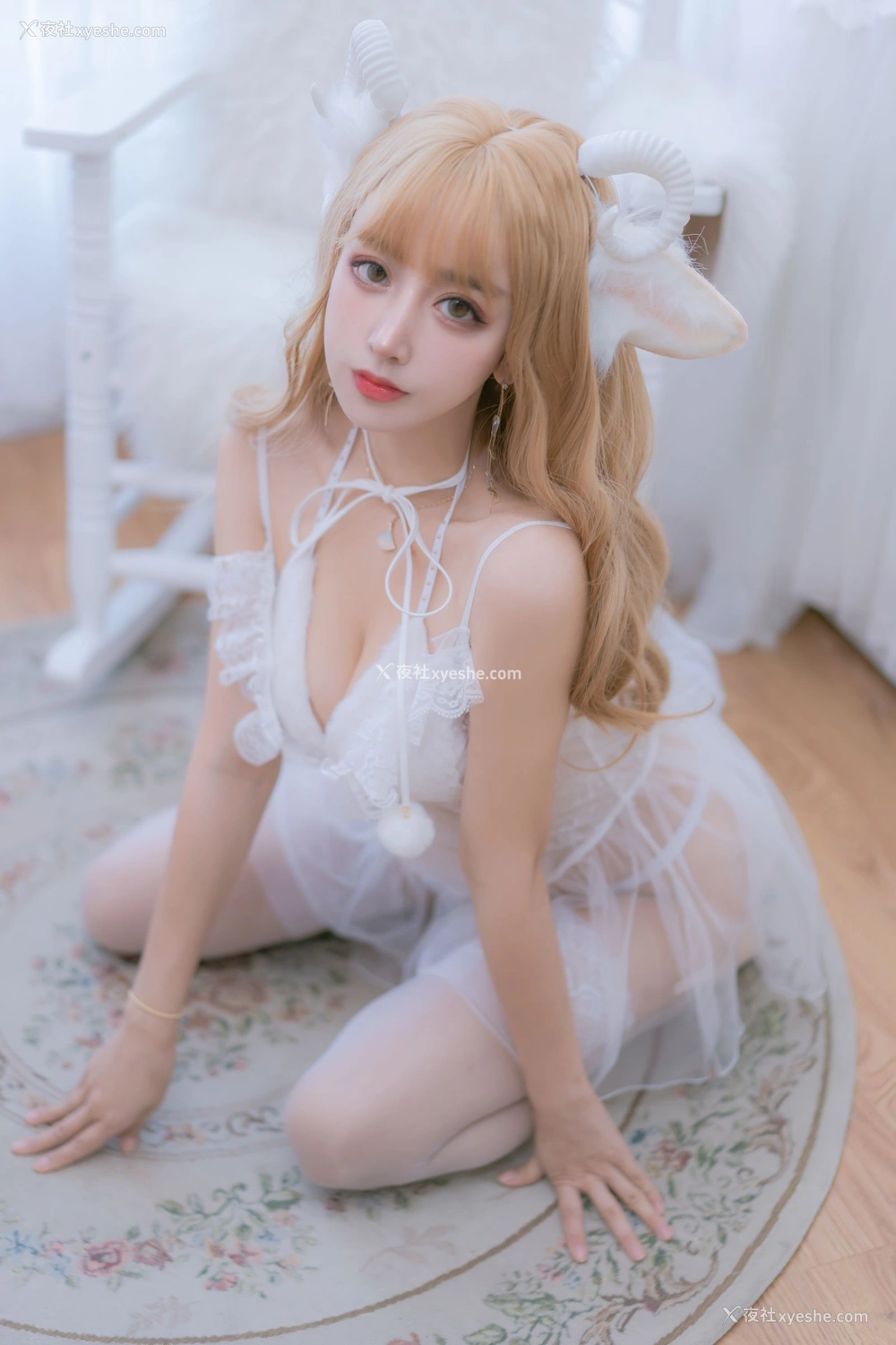 1P - 过期米线线喵《小羊咩》
