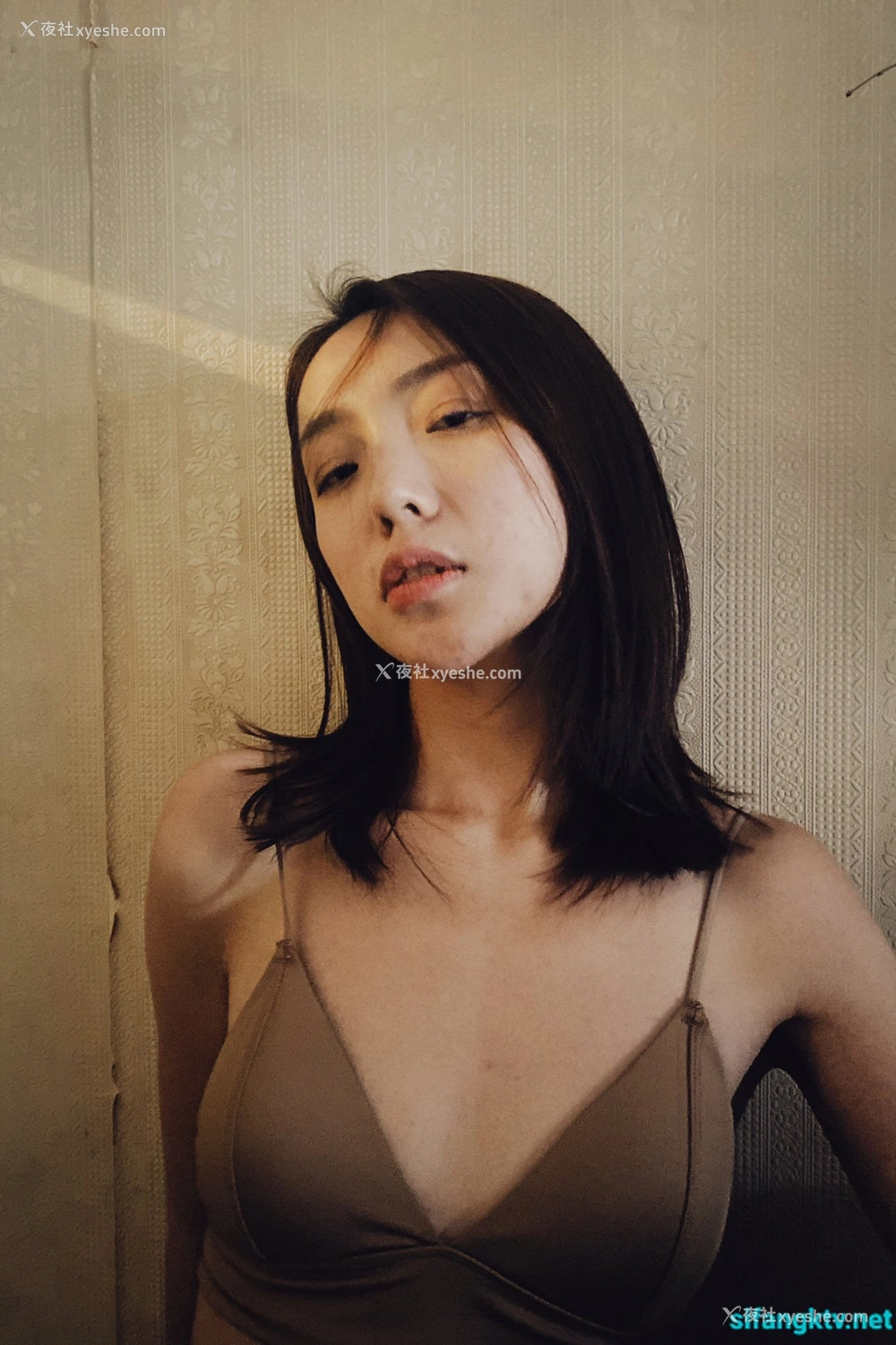 1P - 【网络收集】王动WANIMAL 御用上海模特 Ada 人体私拍合集