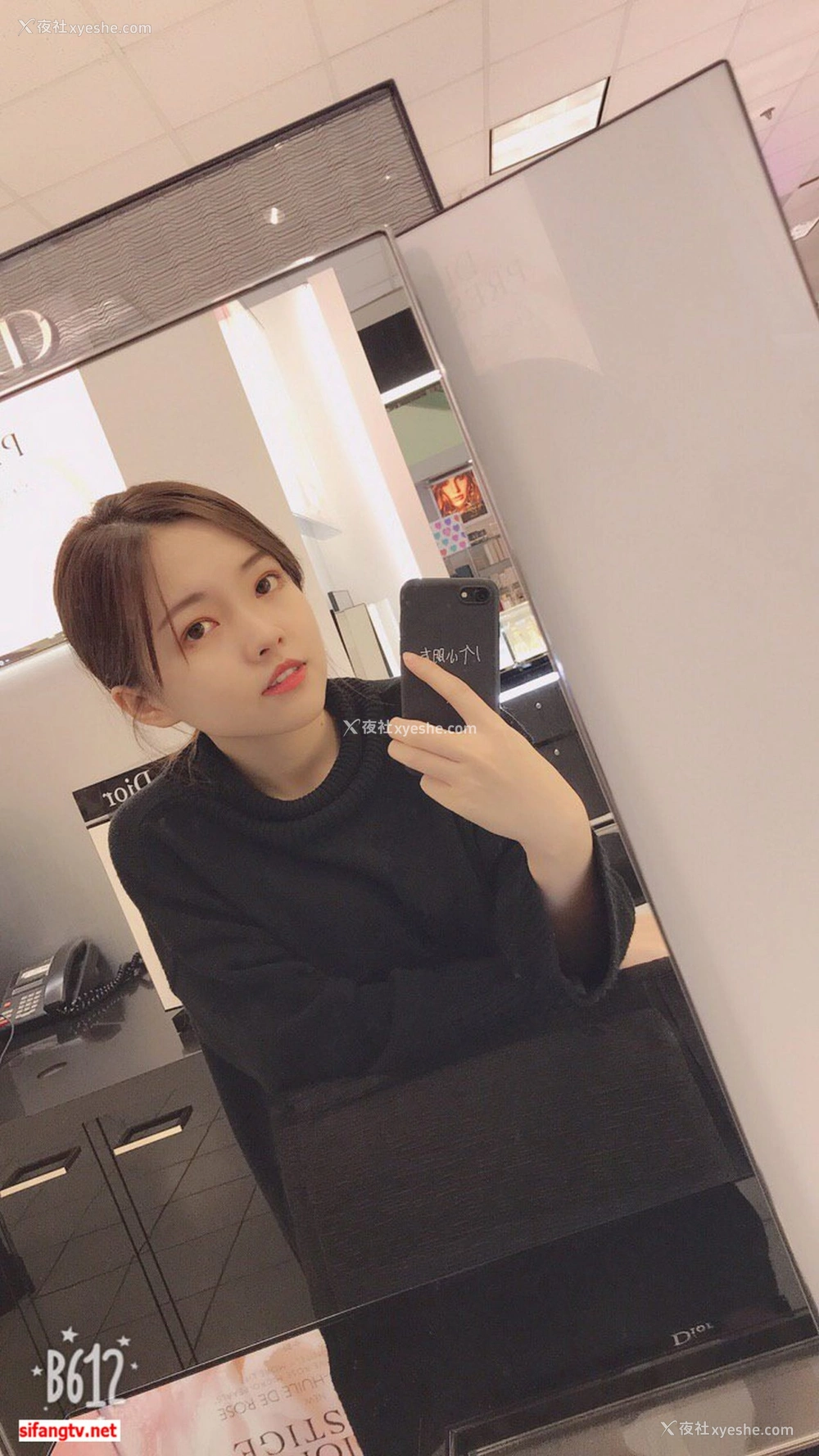 1P - 自拍流出：和极品养眼女友的性福生活