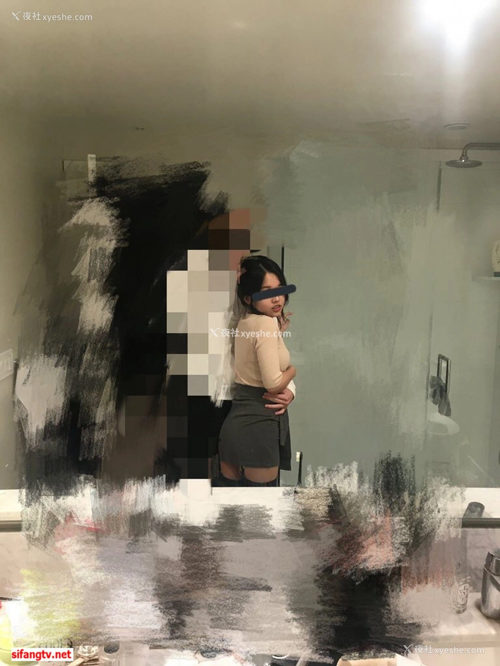 1P - 自拍流出：和极品养眼女友的性福生活