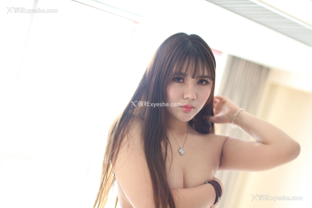 1P - 国模扬扬性感写真套图