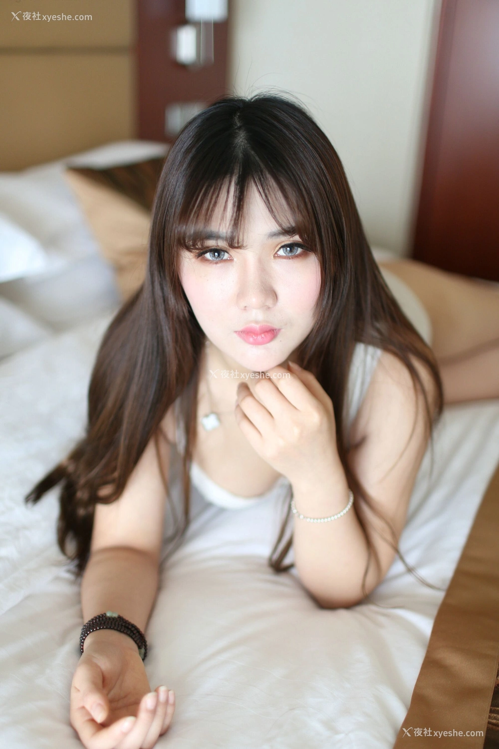 1P - 国模扬扬性感写真套图