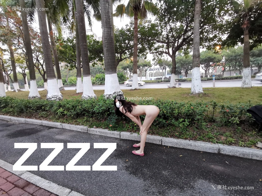 1P - 广州情侣 ZZZZ 露出抖M 极限挑戦