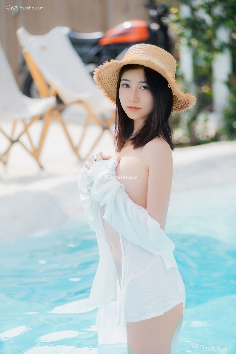1P - 年年《夏日限定泳池》