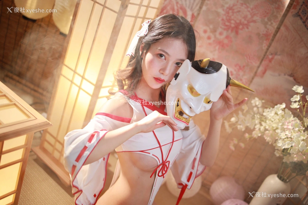 1P - 抖娘·利世《女巫》