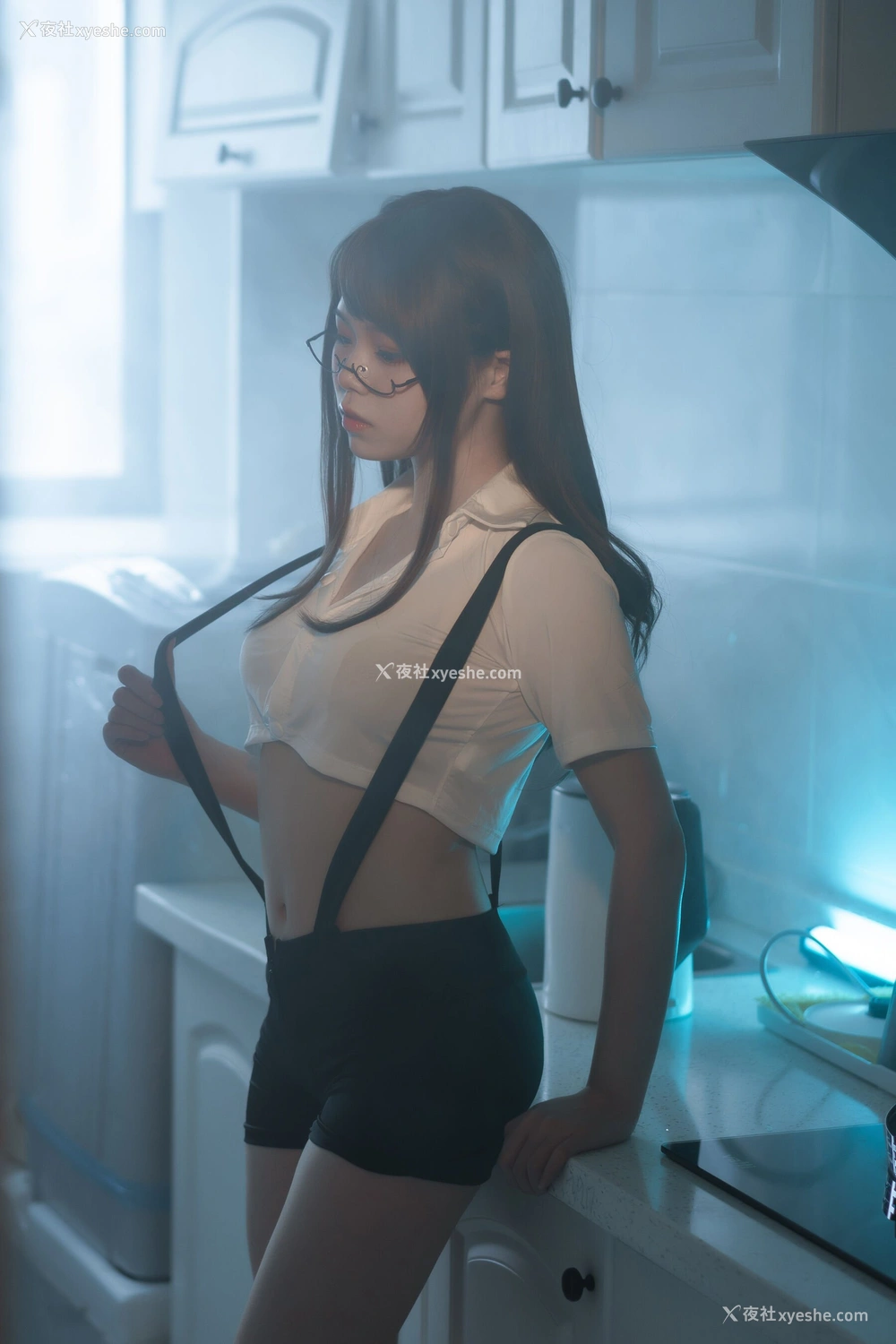 1P - 七月喵子《眼镜娘1号》