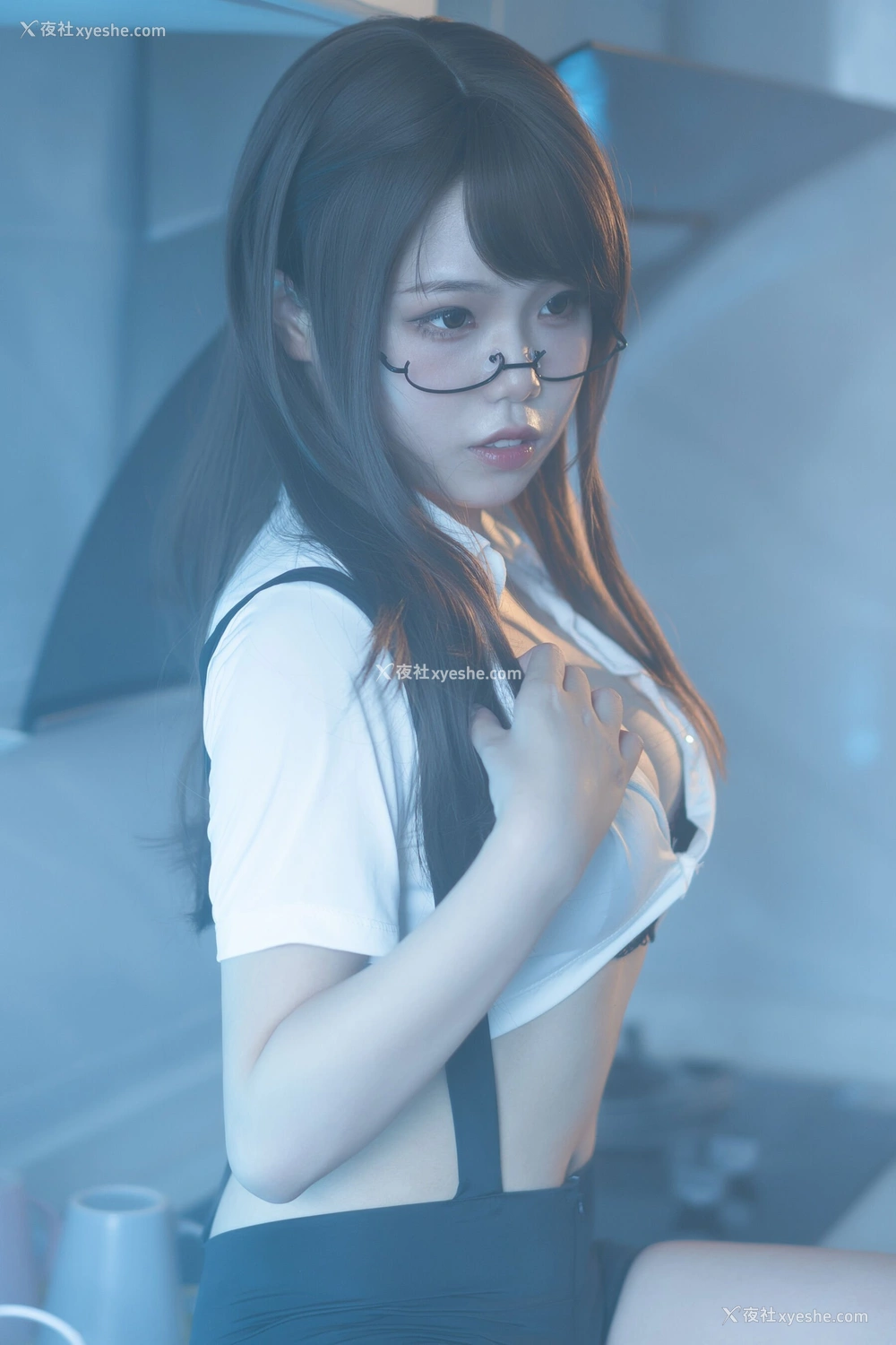 1P - 七月喵子《眼镜娘1号》