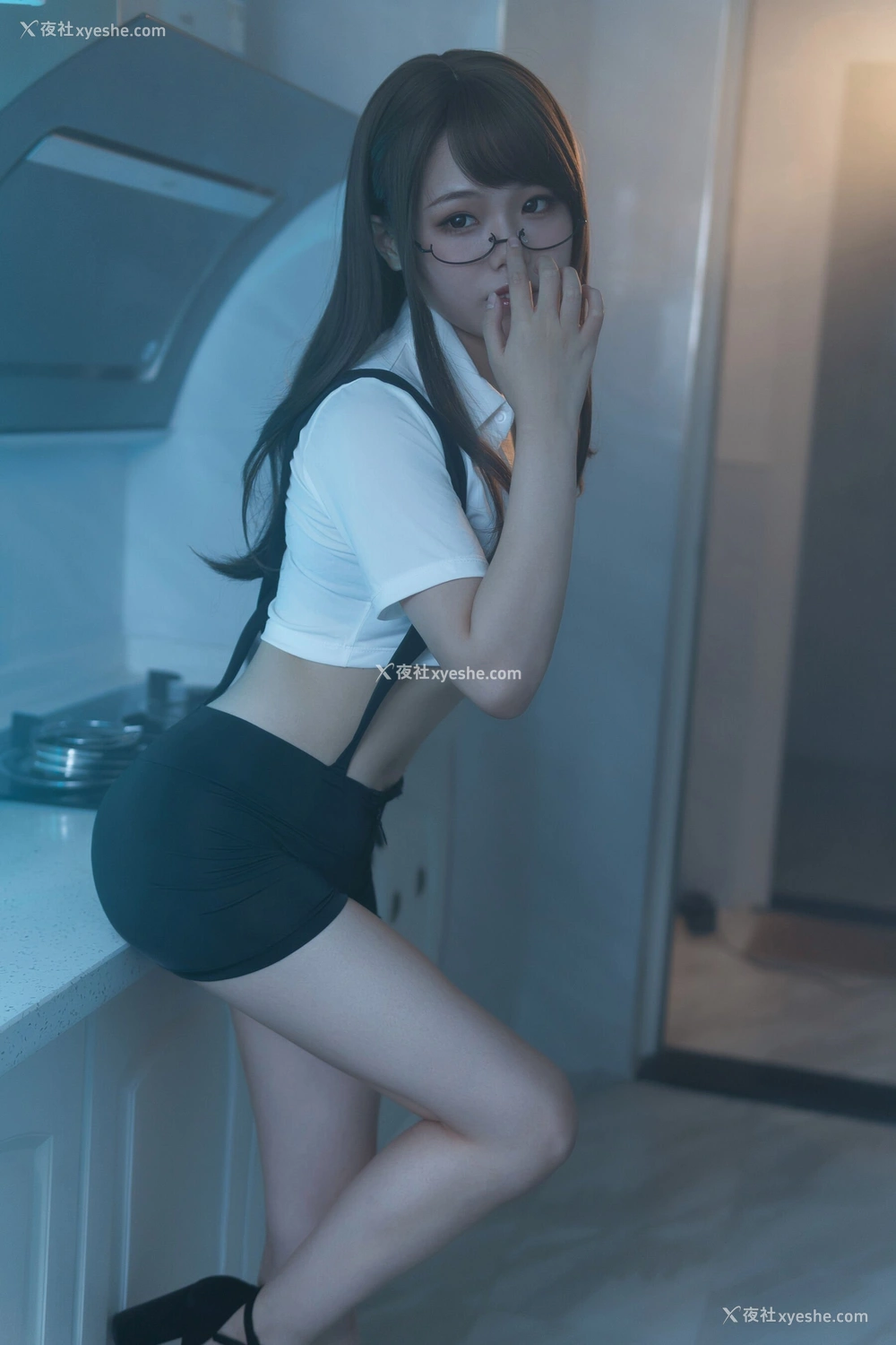 1P - 七月喵子《眼镜娘1号》