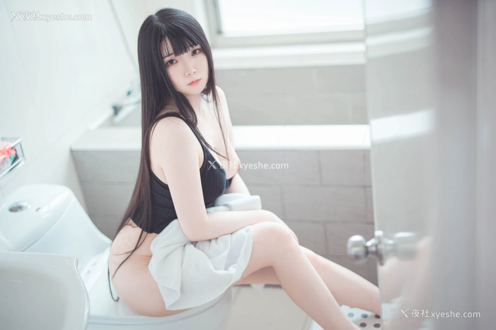 1P - 落落Raku《Weekend》