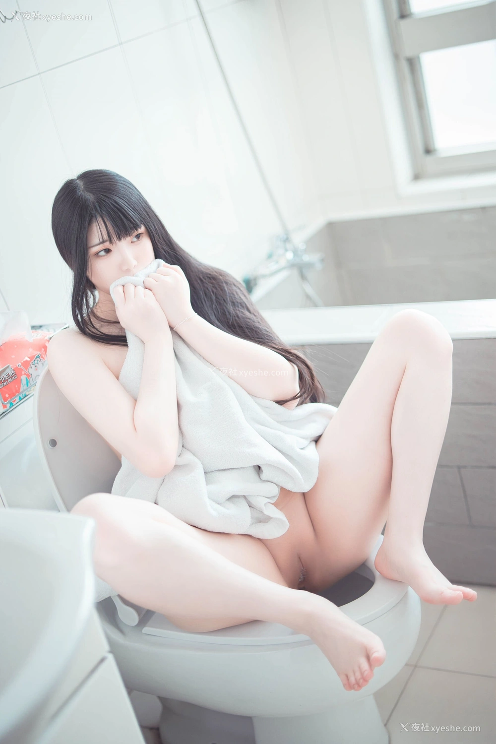 1P - 落落Raku《Weekend》