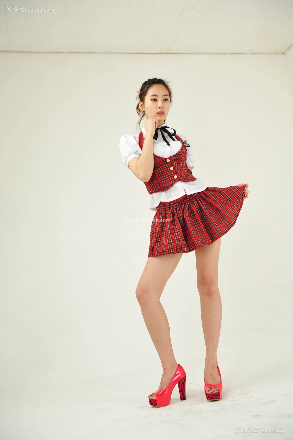 1P - 国模 지은（智恩）性感写真套图