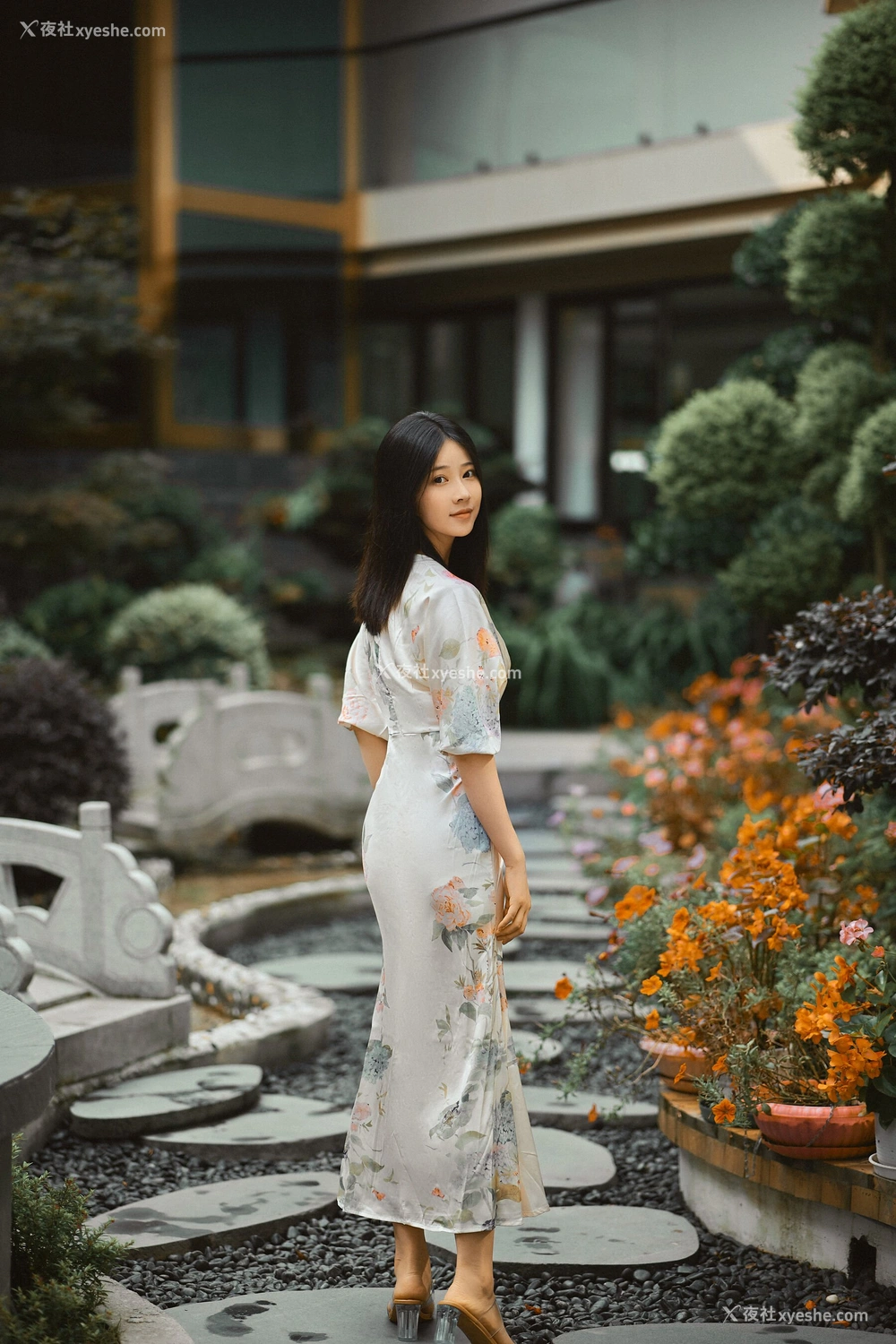1P - 年年《七月》