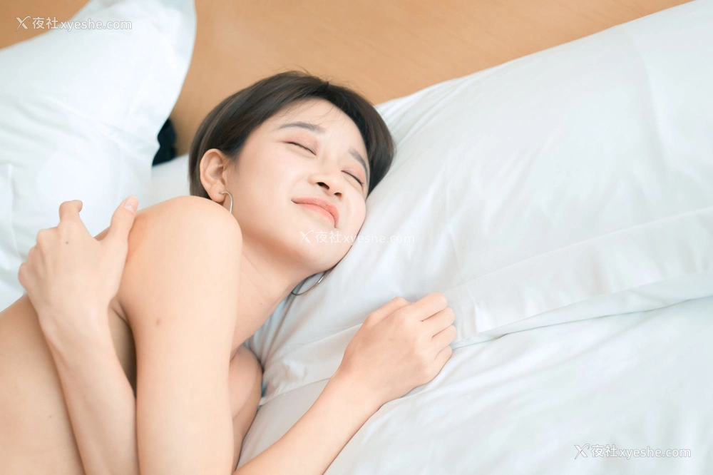1P - 国模王琳私拍套图