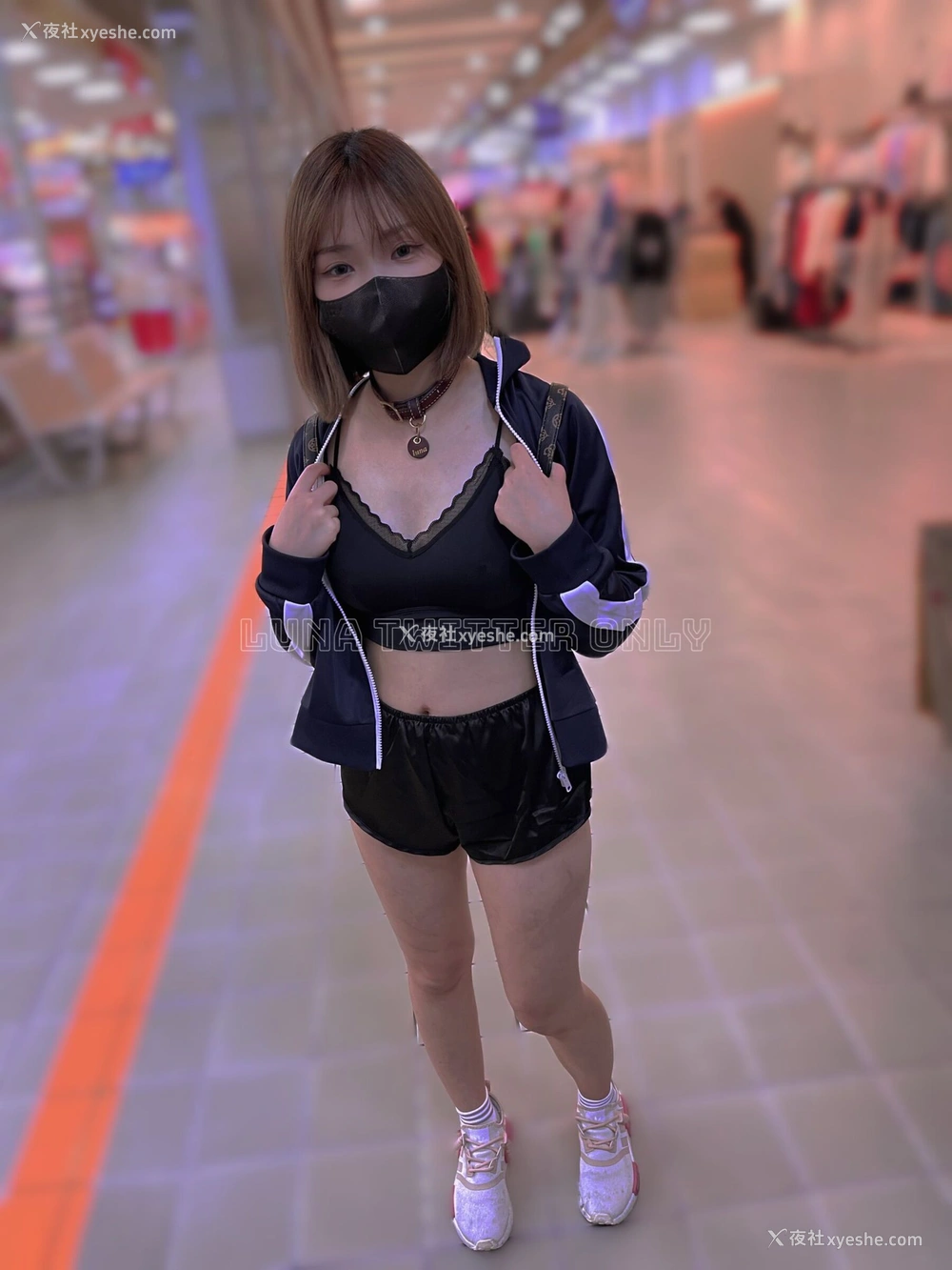 1P - 台湾人妻露娜（Lunana）大尺度户外调教合集