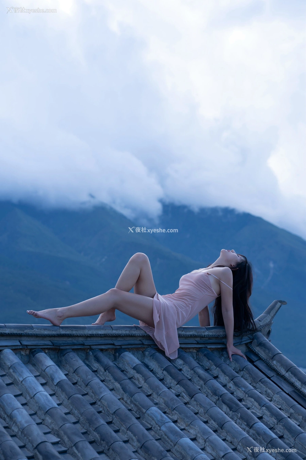 1P - 就是阿朱啊《天台屋顶》