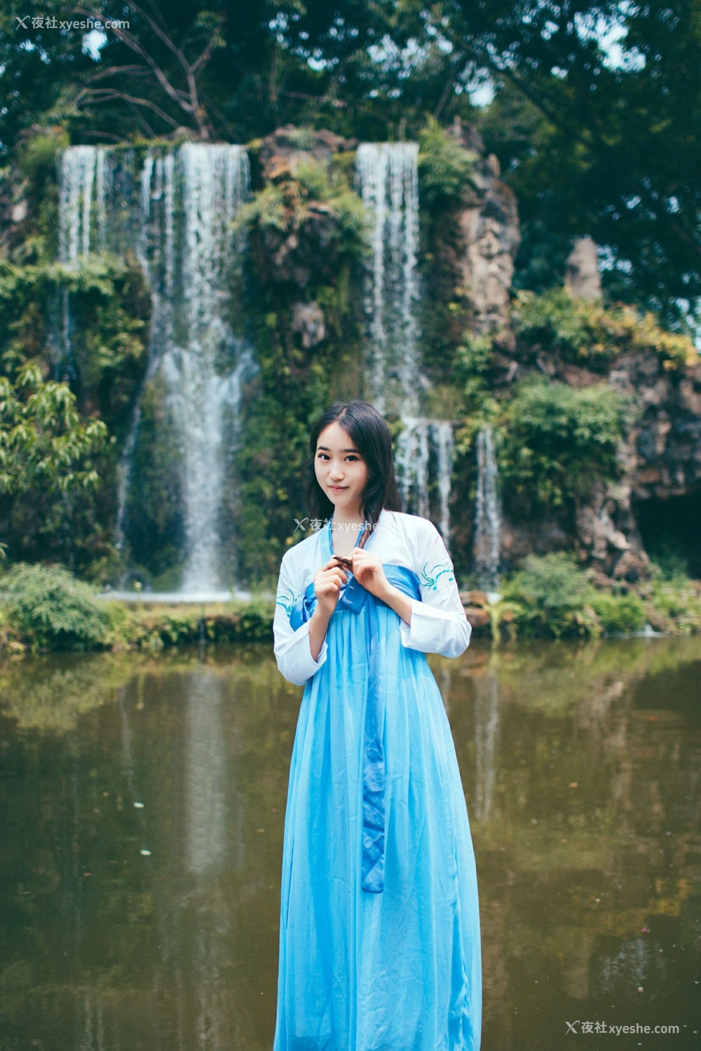 1P - 浣花社《毛心怡》