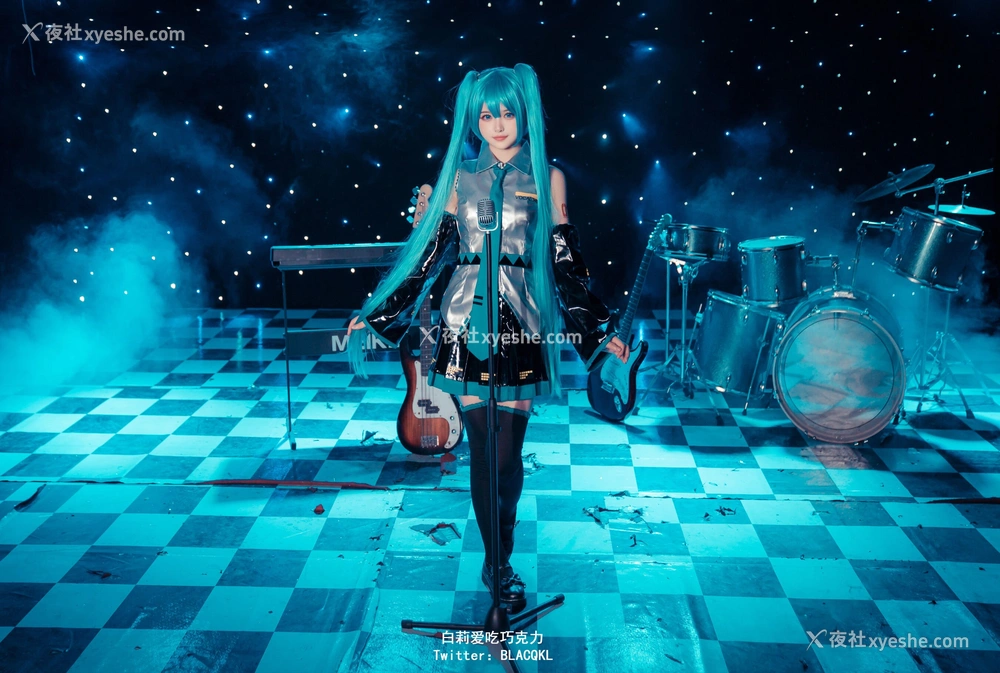1P - 白莉爱吃巧克力《未来初音 Miku》