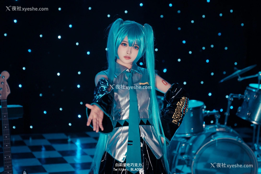 1P - 白莉爱吃巧克力《未来初音 Miku》