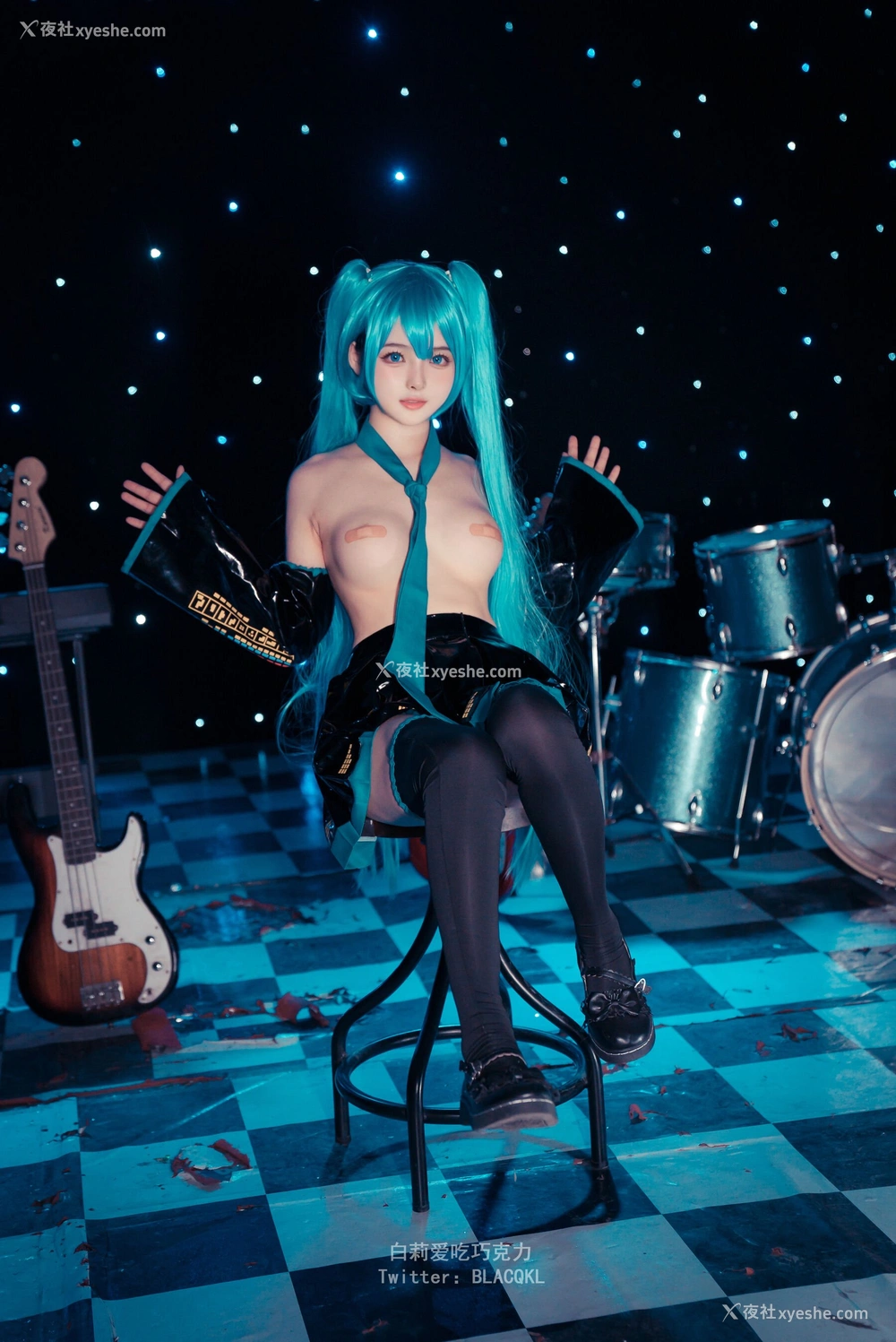 1P - 白莉爱吃巧克力《未来初音 Miku》