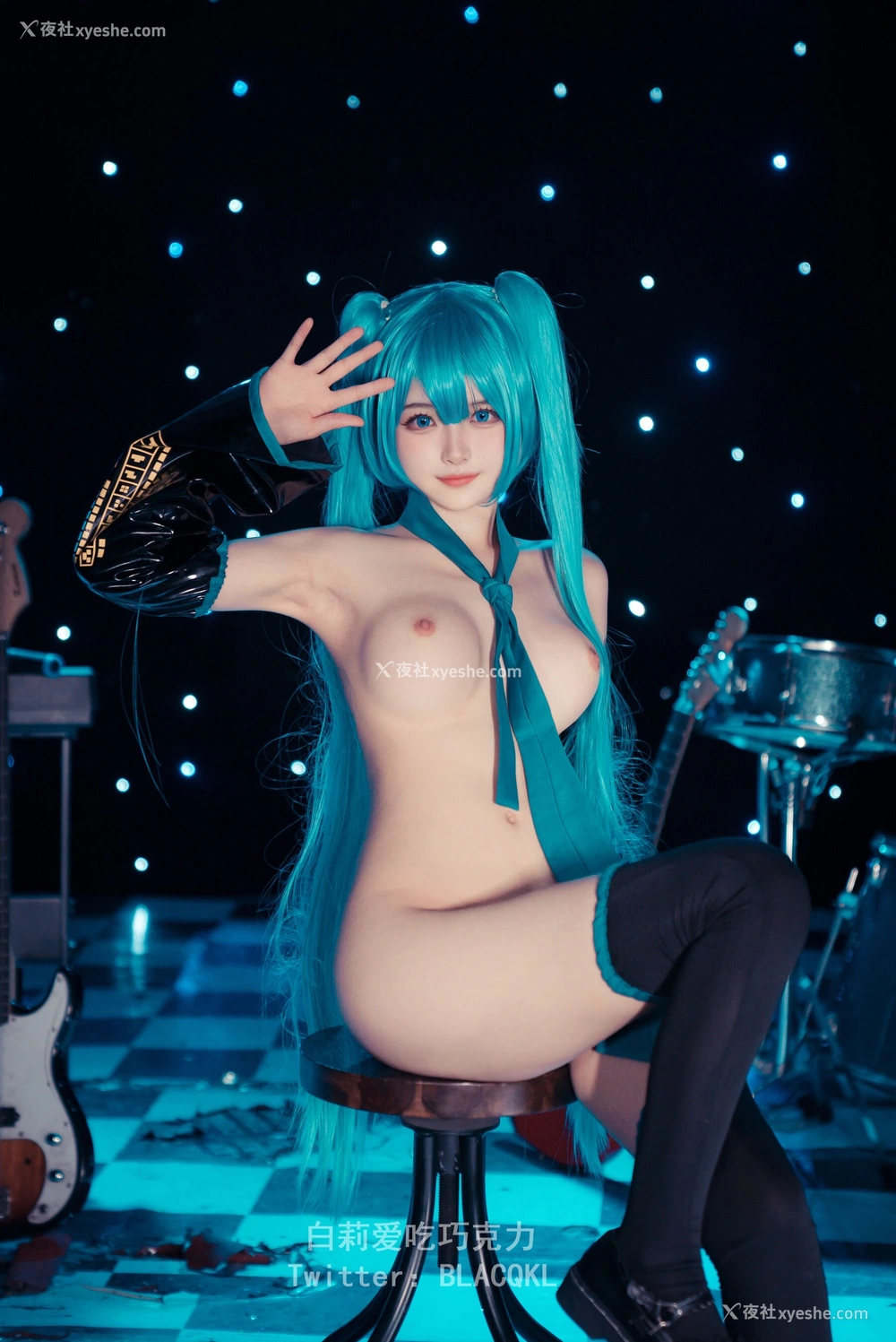 1P - 白莉爱吃巧克力《未来初音 Miku》