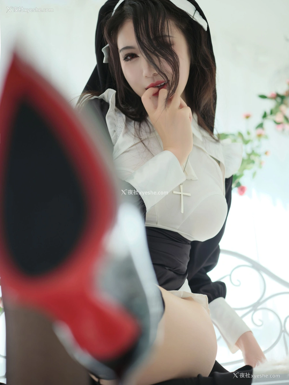 1P - 一米八的大梨子《修女》