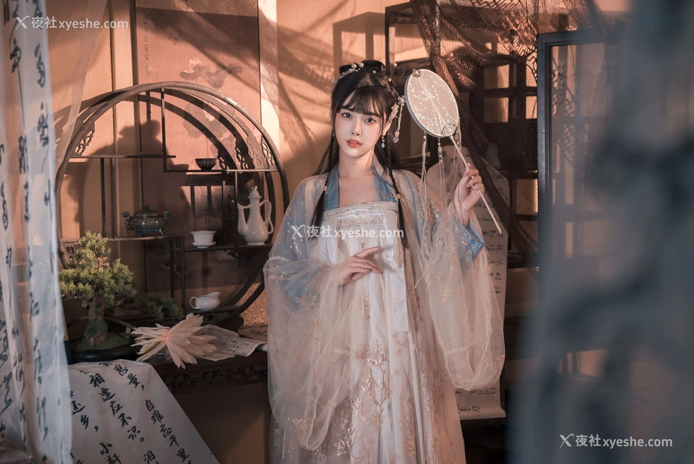 1P - 恋恋艾妮《汉服》