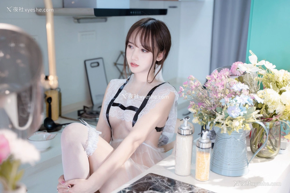 1P - 过期米线线喵《诱惑厨娘》