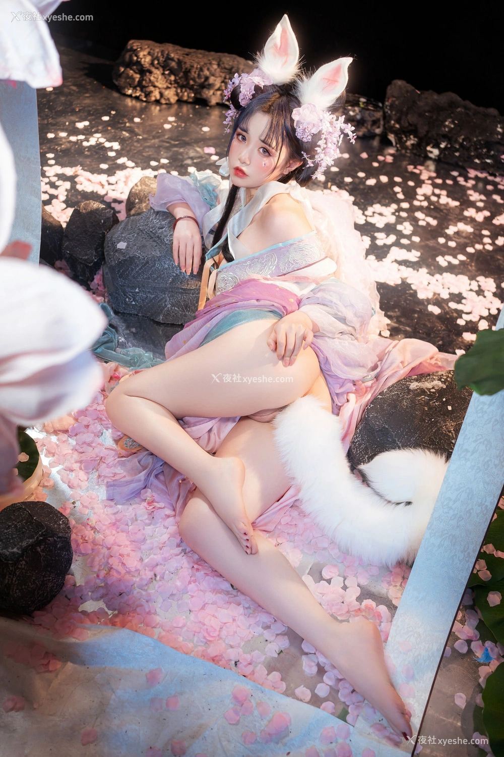 1P - 喵小吉《绮怀》