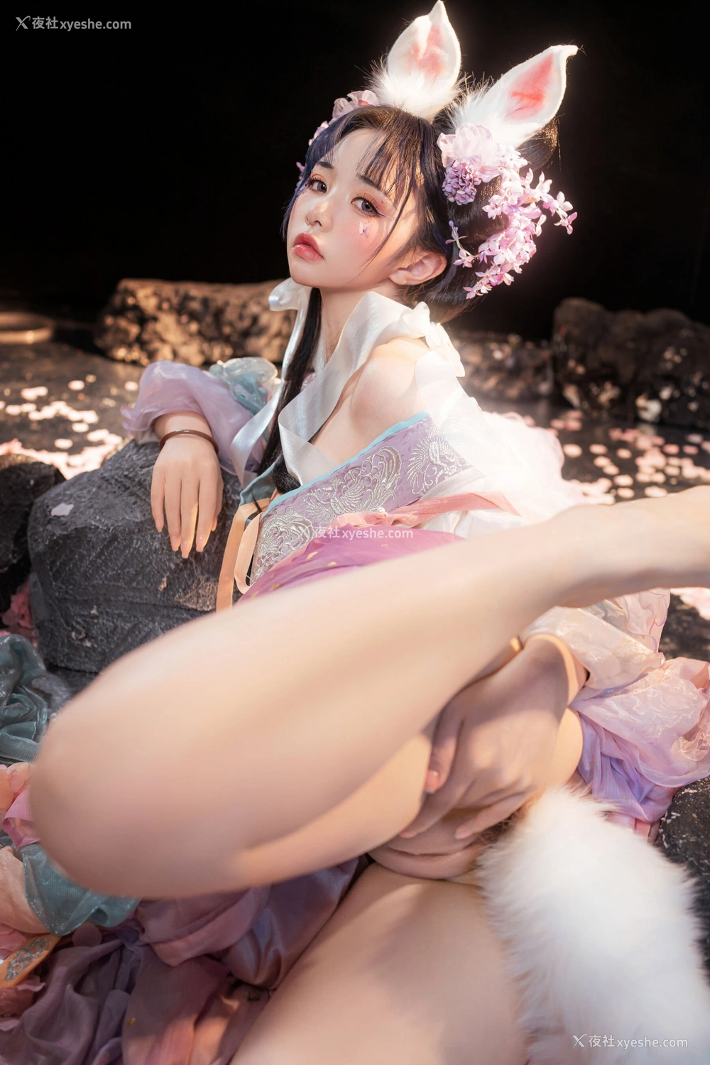 1P - 喵小吉《绮怀》