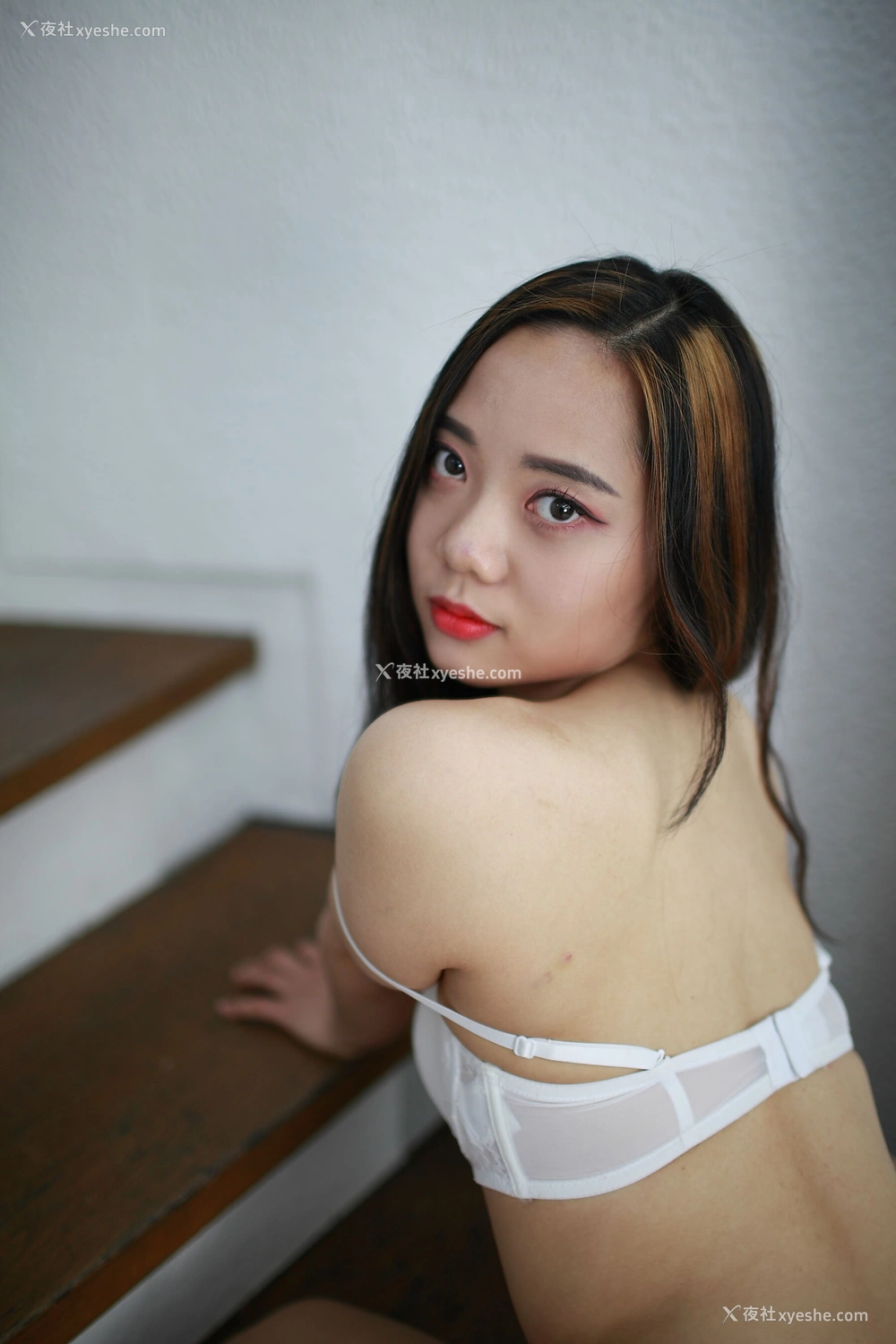 1P - 韩模 가영（嘉玲）人体私拍套图