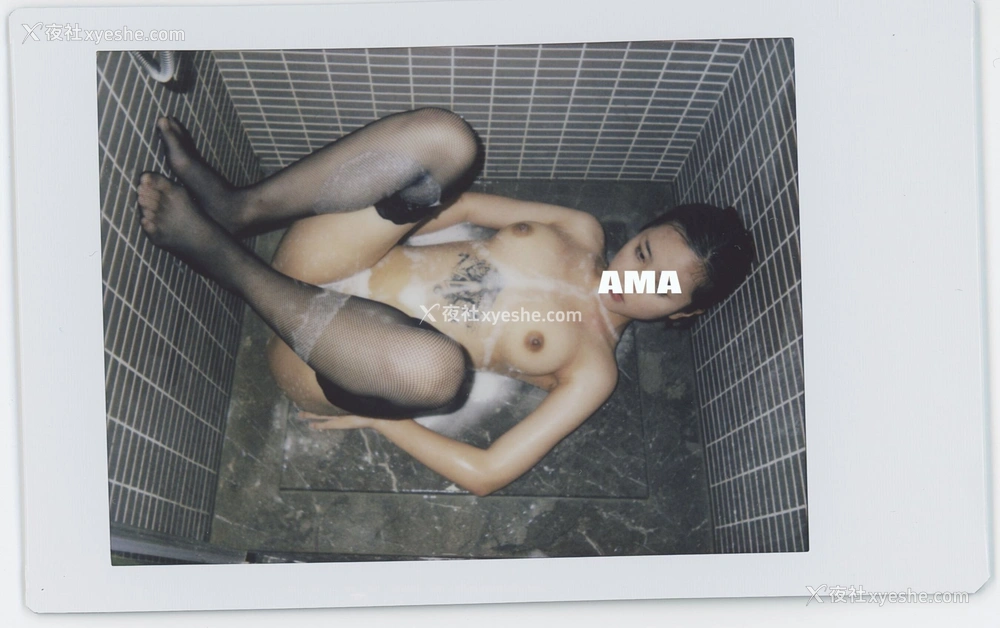 1P - 摄影师 AMA 大尺度人体私拍合集