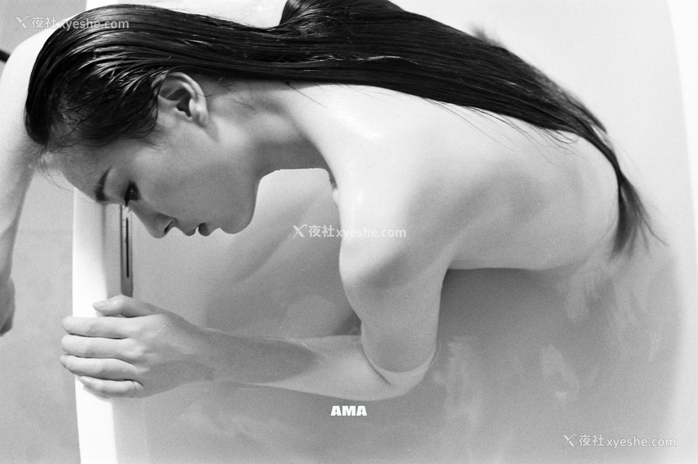1P - 摄影师 AMA 大尺度人体私拍合集