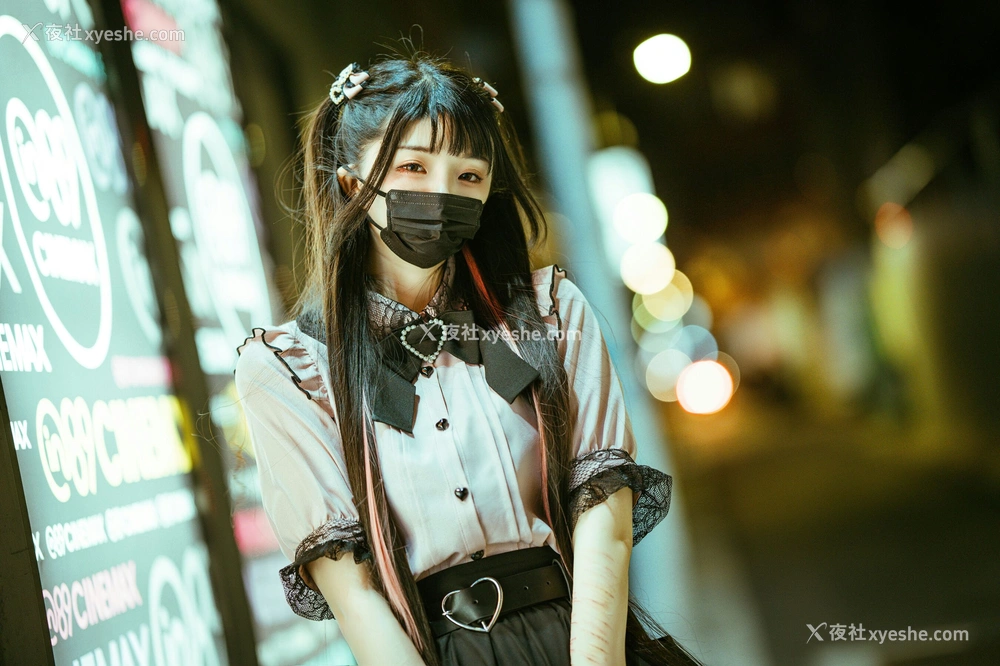 1P - 落落Raku《Night LiLy 夜百合》