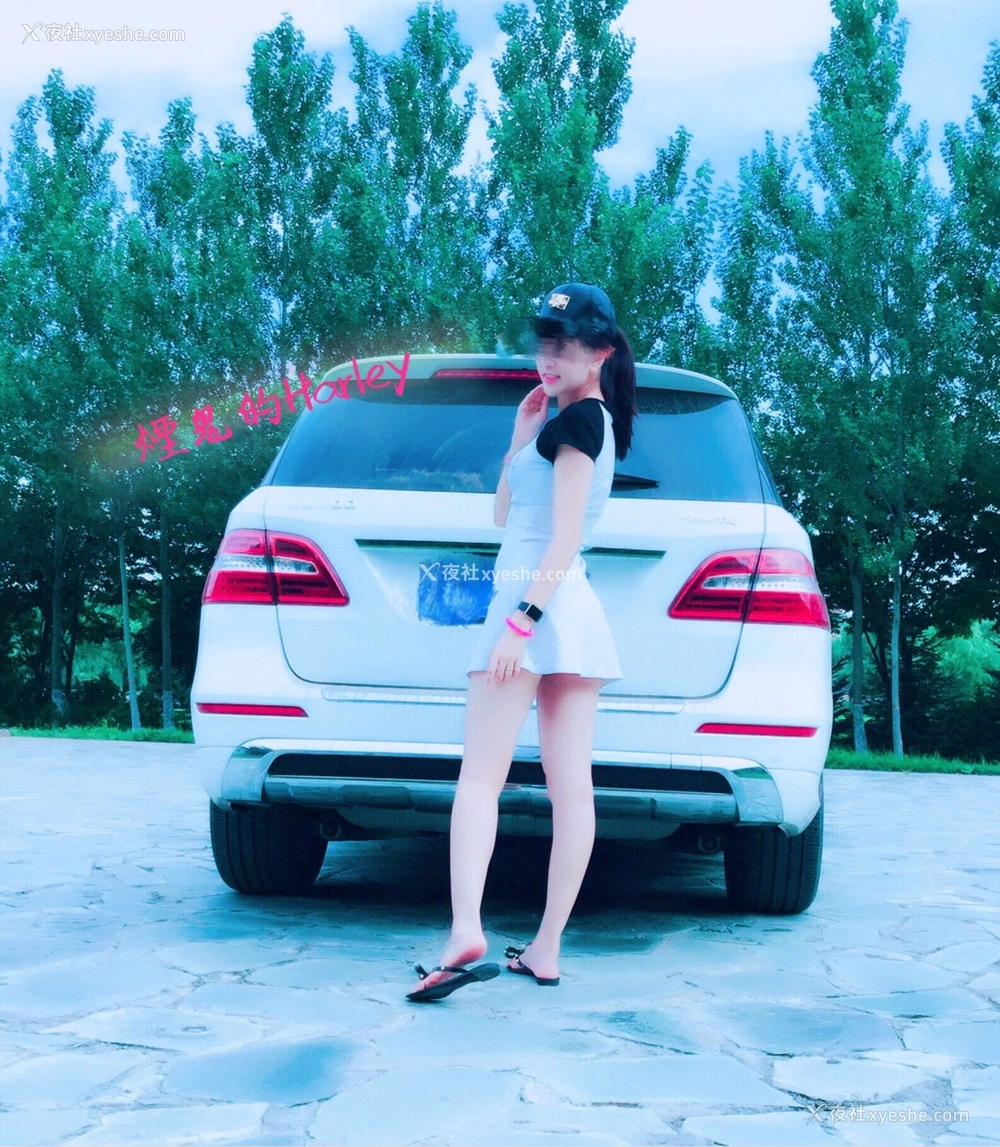 1P - 烟鬼的Harley《户外露出合集》