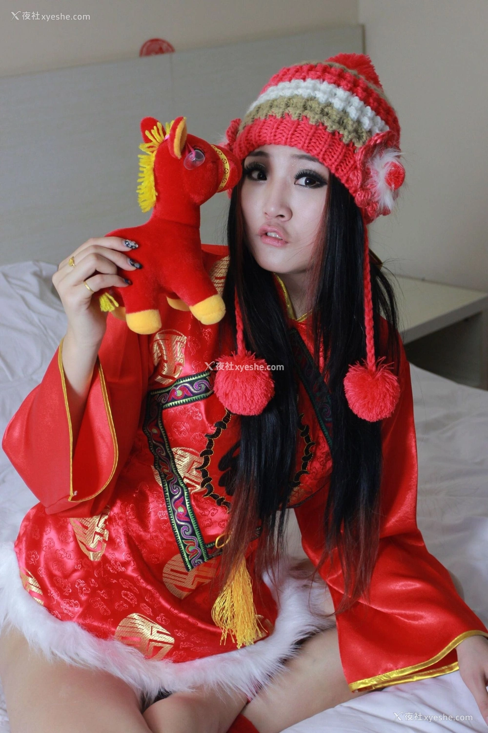 1P - 台模米娜大尺度人体私拍套图