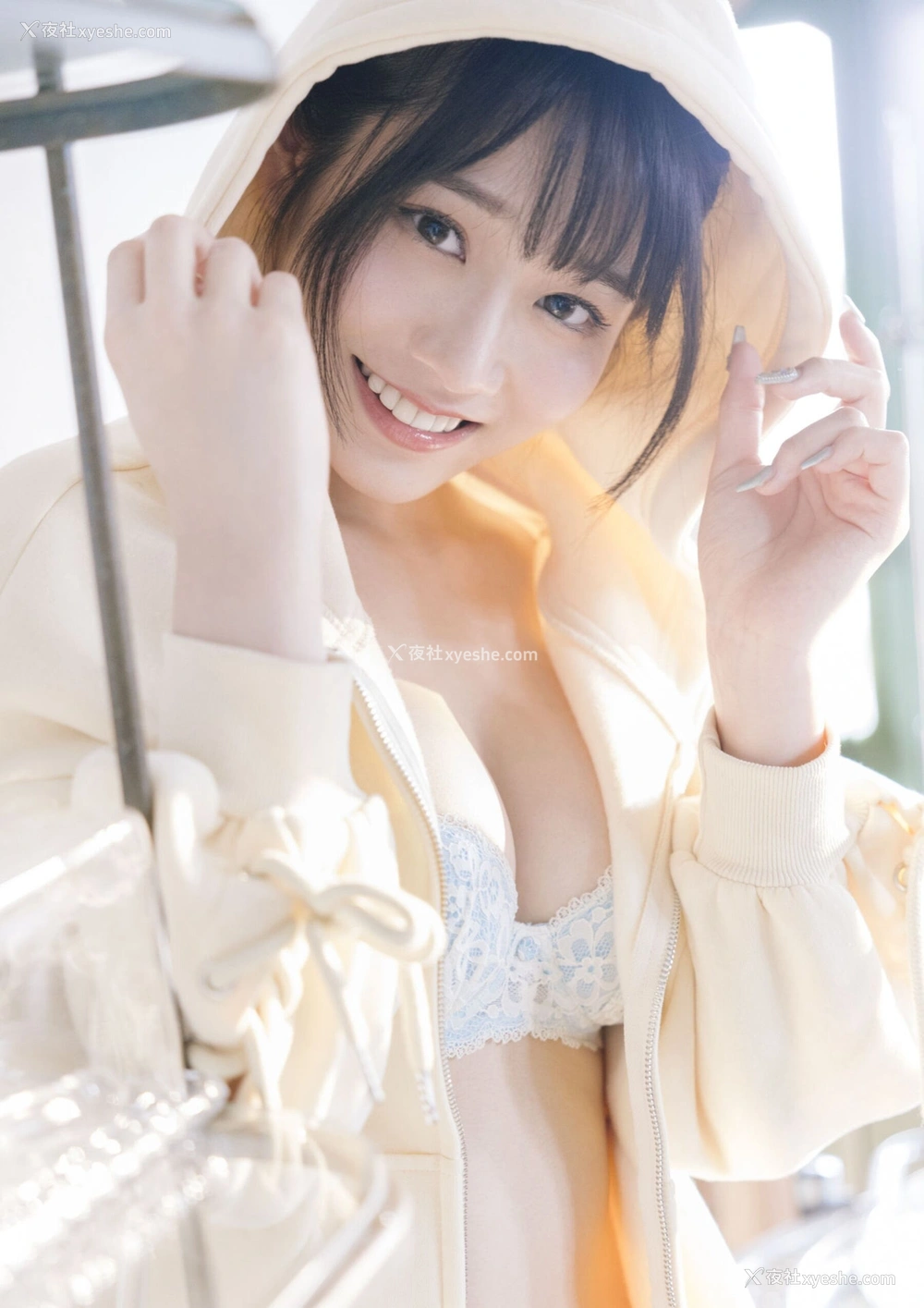 1P - 河北彩花《So in Love》