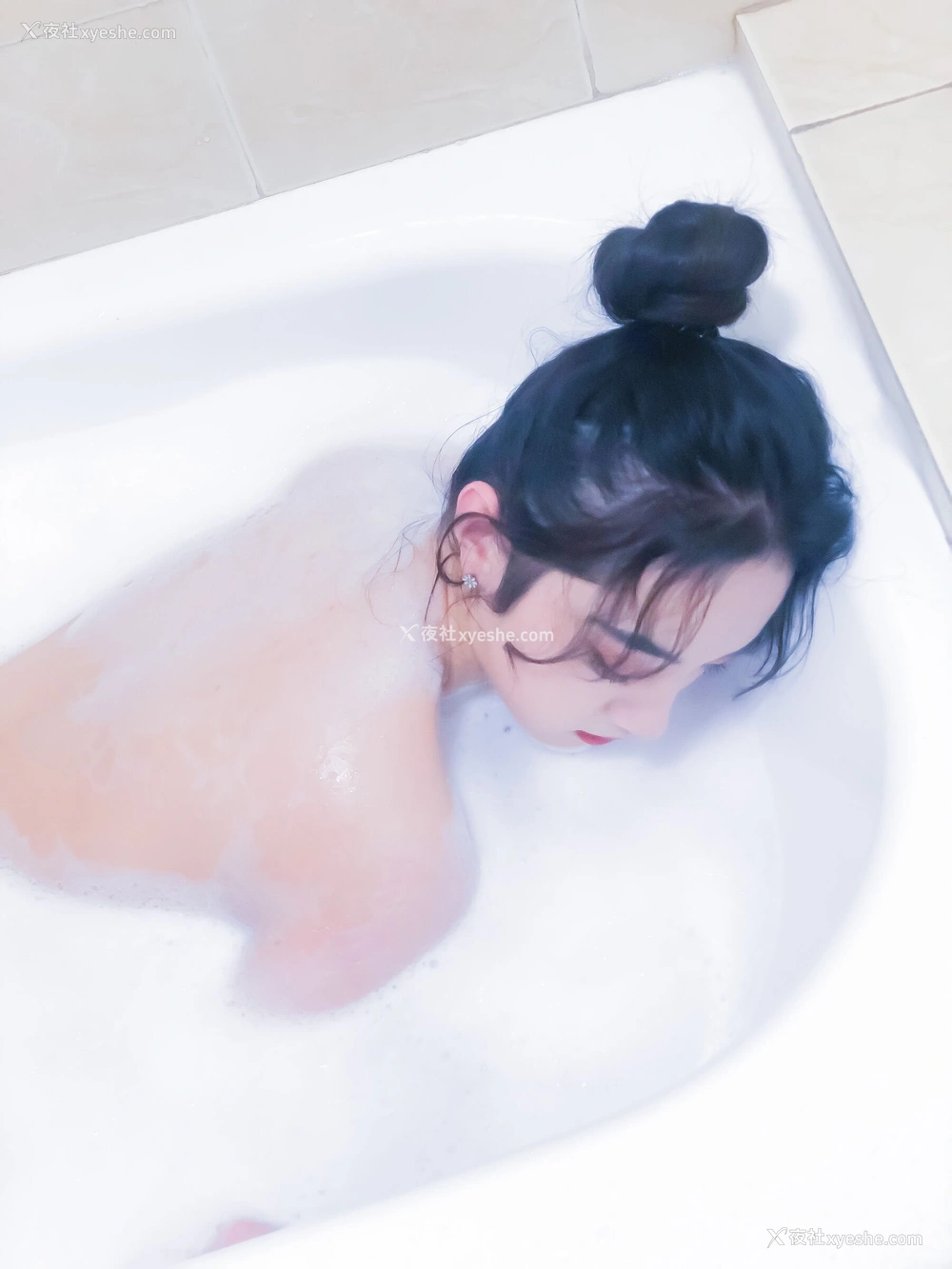 1P - 婕哥《牛奶浴》