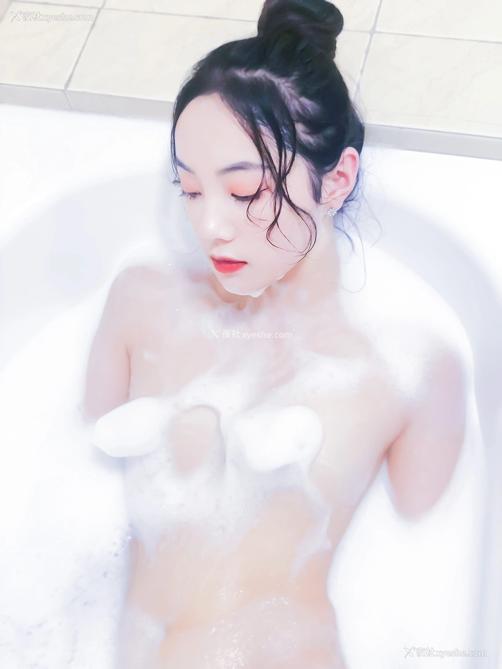1P - 婕哥《牛奶浴》