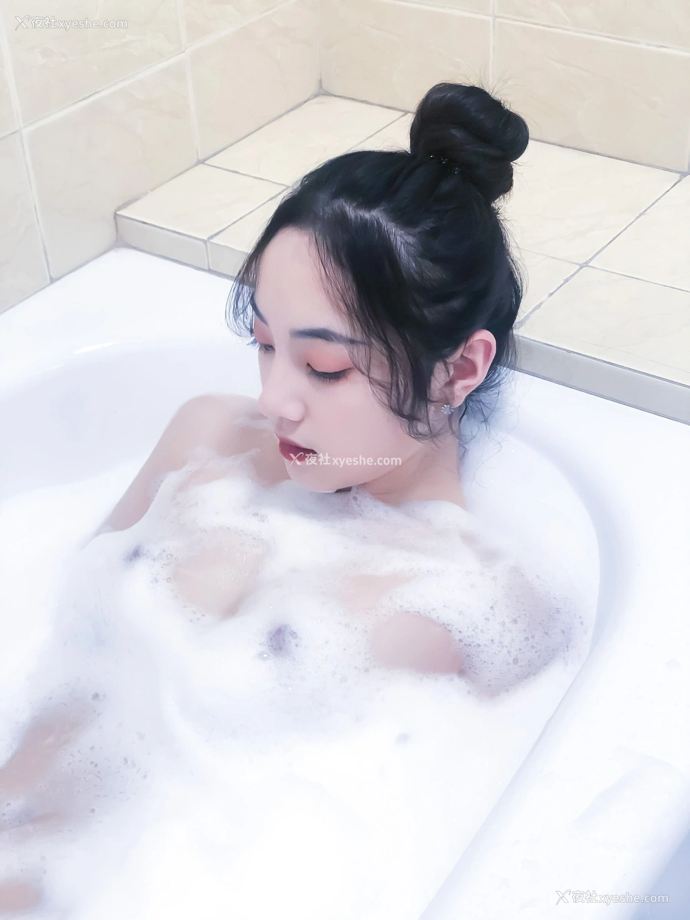 1P - 婕哥《牛奶浴》